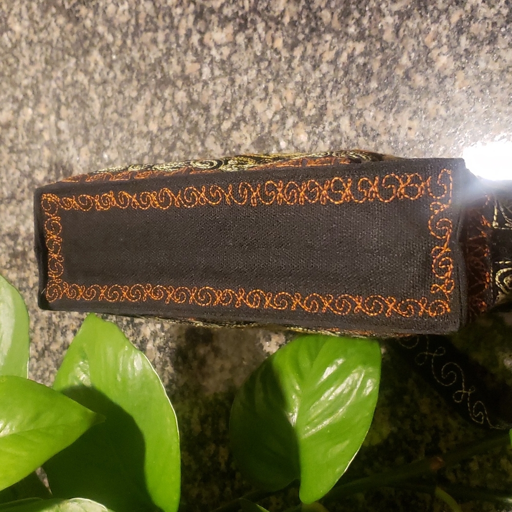 Shoulder Bag - Picture 4 of 8